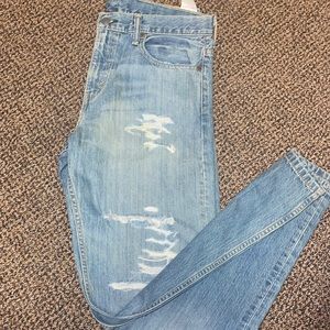 COPY - Mens ripped blue Levi’s